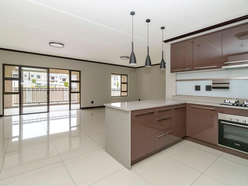 Modern family living - Photo 5