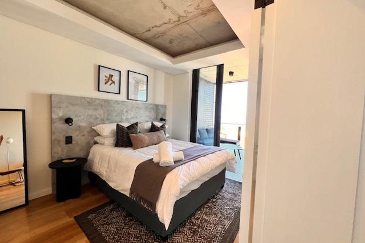 Brand new Modern, Luxury apartment - Photo 2