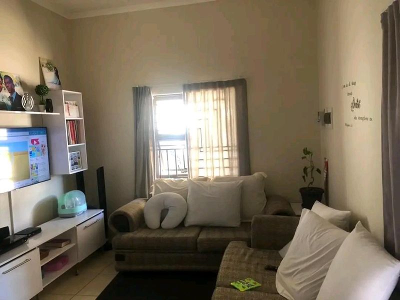 MODERN SECTIONAL TITLE UNIT FOR SALE IN OSONA – N$650,000 (COSTS EXCLUDED) - Photo 6