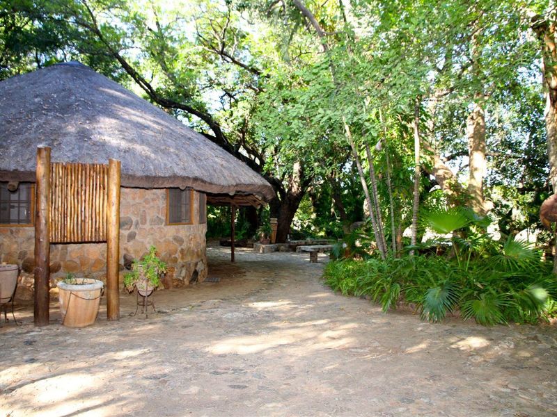 Sole and Exclusive mandate, commercial lodge Ndlovumzi Nature Reserve. - Photo 5