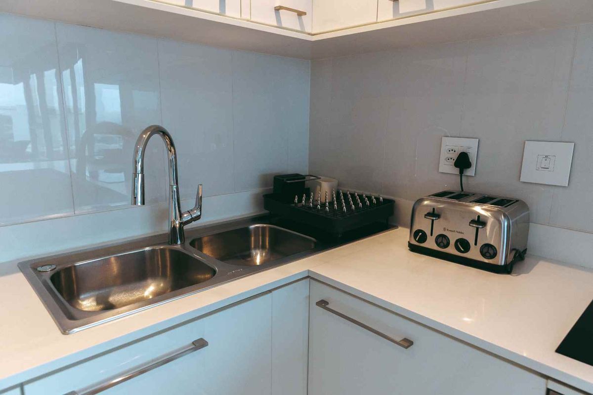 2 Bed Unfurnished Apartment for Sale in Rosebank - Photo 4