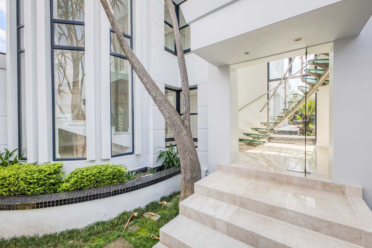 4 Bedroom House for Sale in Dainfern Golf Estate - Photo 5