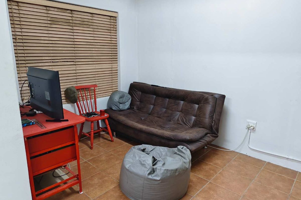 One bedroom garden cottage - Photo 4