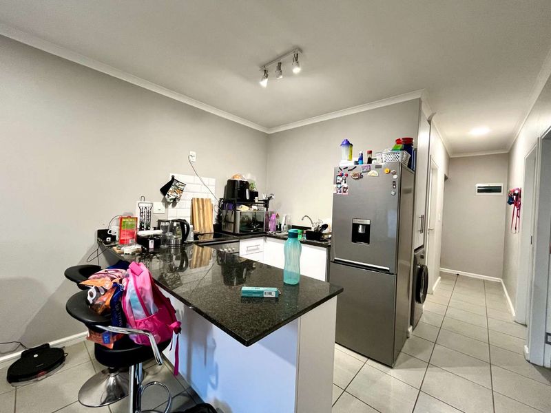 Pet Friendly Ground Floor Apartment - Photo 3