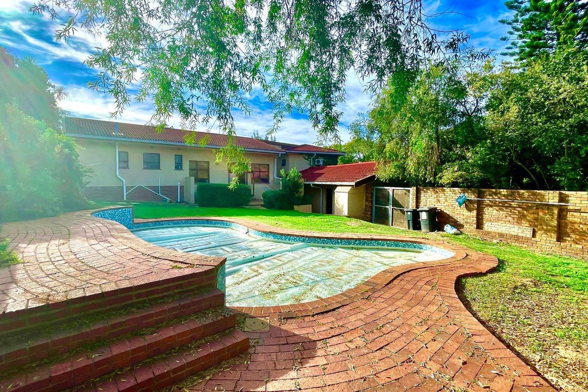 Modern Family Haven - Photo 3