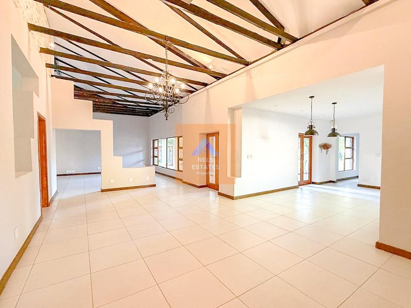Home with Guesthouse Potential For Sale in Tsumeb, Namibia - Photo 5