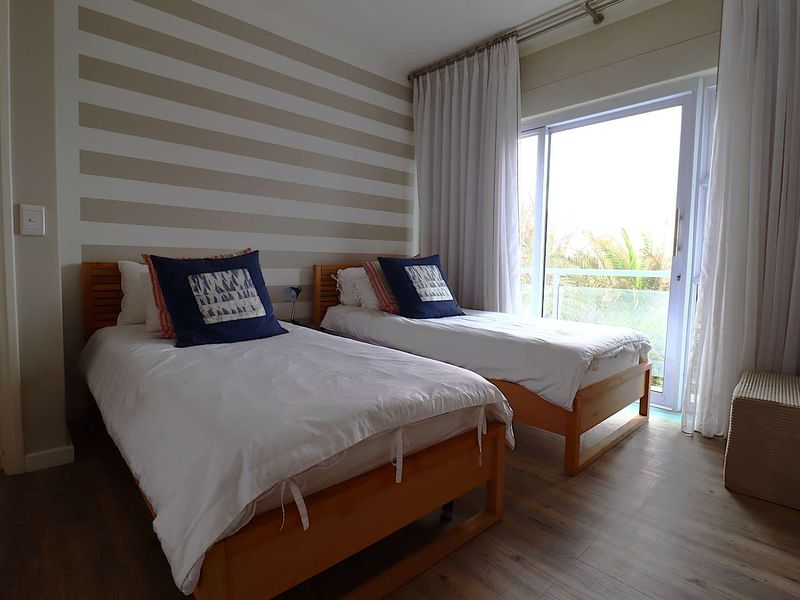 Seafront Fully Furnished Apartment for Rent - Swakopmund Centre - Photo 8