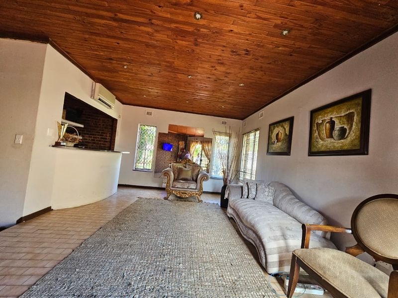 Spacious 3-Bedroom Home in Veld En Vlei, Richards Bay - Photo 5