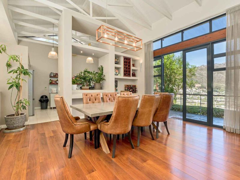 An Exceptional Luxury Retreat in Exclusive Kenrock Country Estate - Photo 10