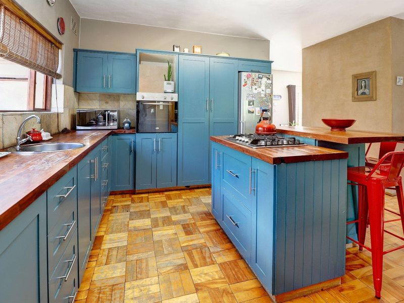 Truly one of the loveliest homes in Upper Boston - Photo 10