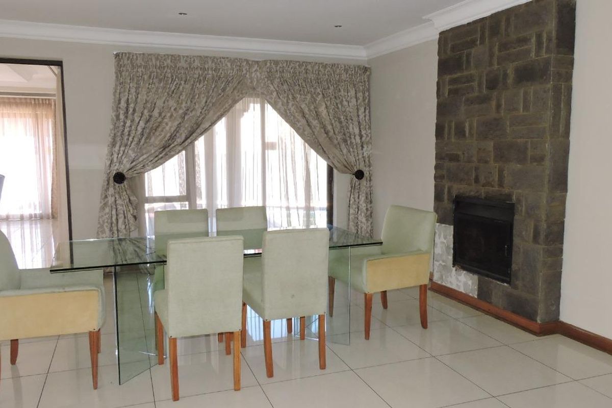 Modern 5 - Bedroom Home with 2 Flatlets in Savannah Country Estate - Photo 4