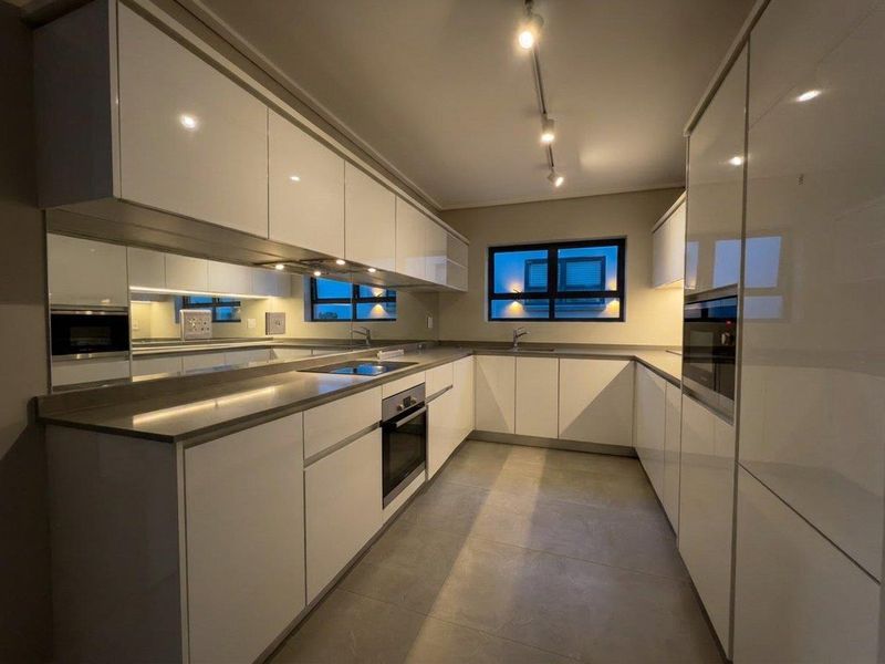 Elevated Estate Living | with Premium Bosch Appliances - Photo 8