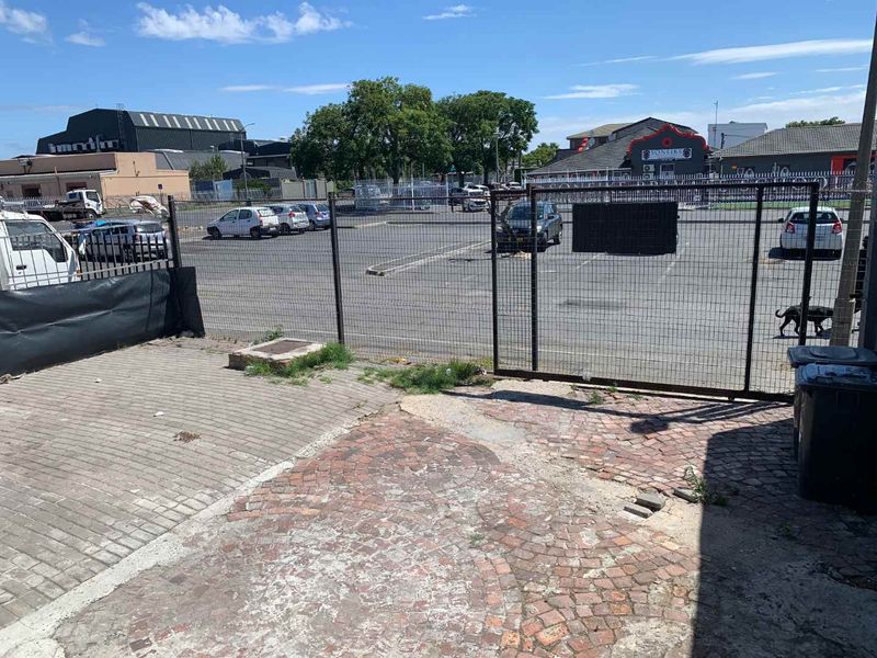 Versatile Kuilsriver Unit: Reception, Work, or Storage - Photo 10