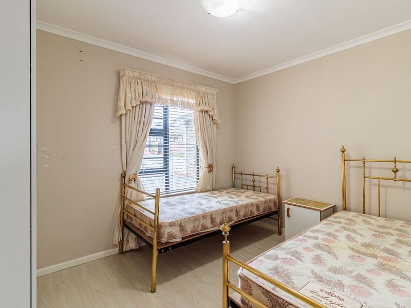 Neat & Convenient Townhouse in Secure Complex - Photo 9