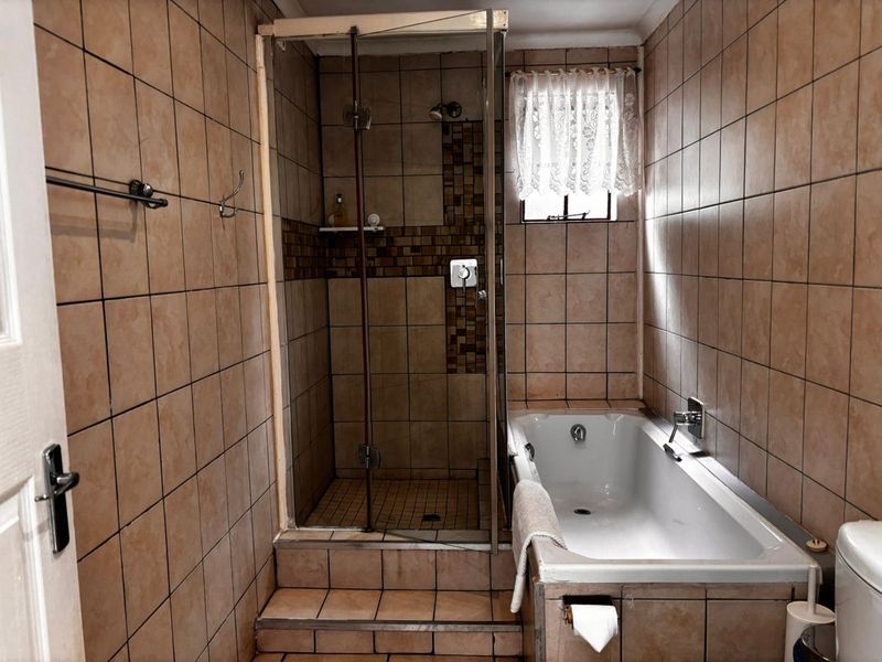 Established 22-Bedroom Guesthouse For Sale – Pretoria North - Photo 7