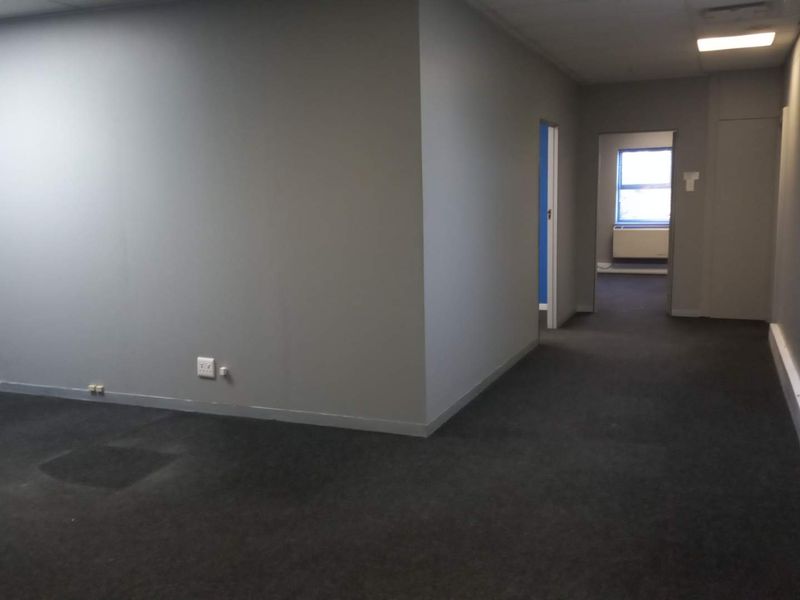 Office vacancy near Greenacres, available immediately! - Photo 7