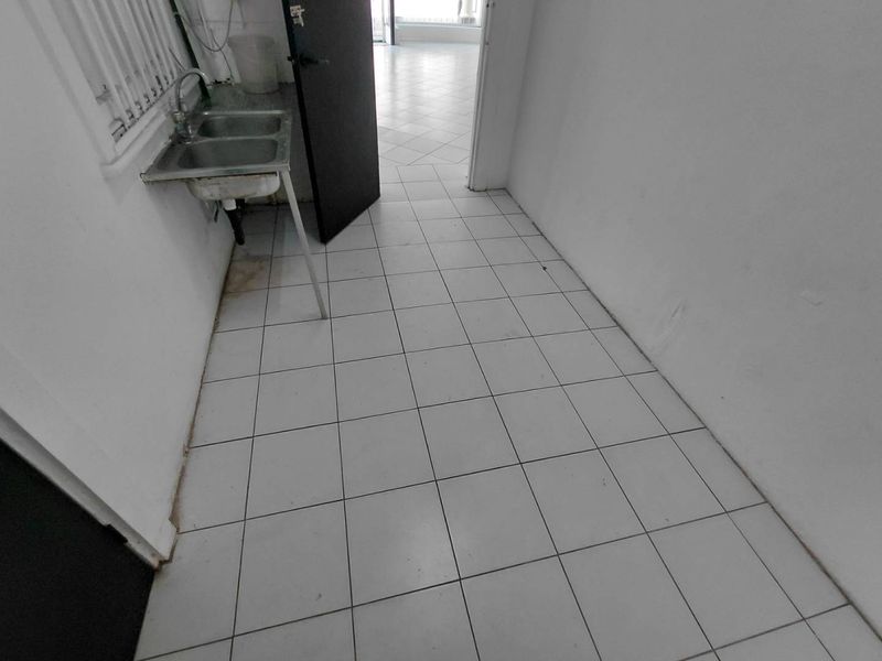 Prime Retail Space for Lease in Umbilo – High Visibility! - Photo 6