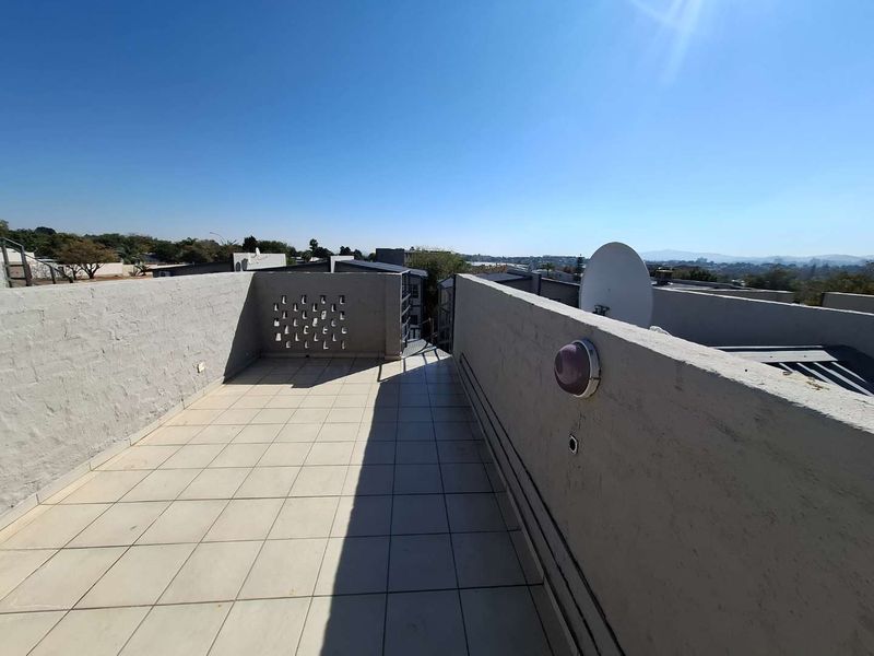 Affordable double story townhouse - Photo 7