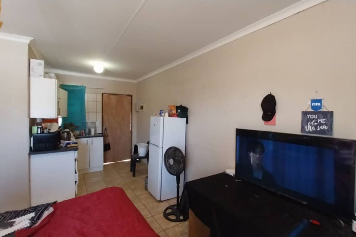 Rehoboth 2 Bedroom Flat For sale Block G - Photo 3