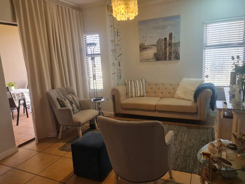 EXCLUSIVE MANDATE INCLUSIVE OF BIG STOREROOM AND 3 PARKINGS  - STOREROOM AND 3 PARKINGS INCLUDED IN DEAL - Photo 5