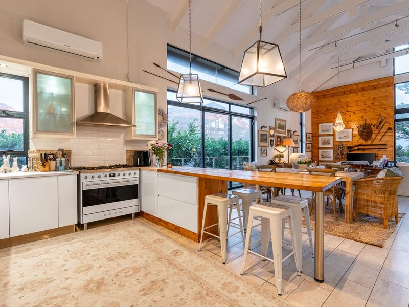Ultimate Multi-Generational Luxury Living - Photo 7