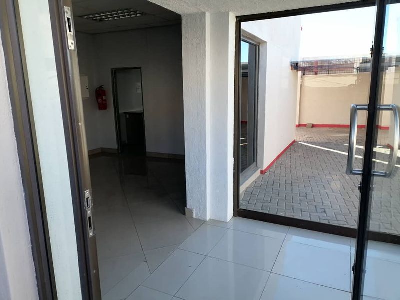 Office For Sale in Windhoek West - Photo 10