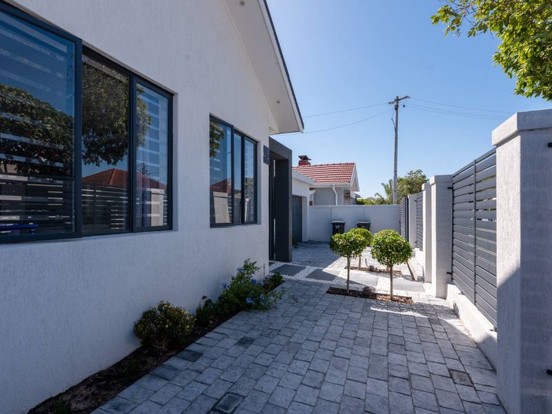 4 bedroom house 2 flatlets availabile in Vasco Estate - Photo 4