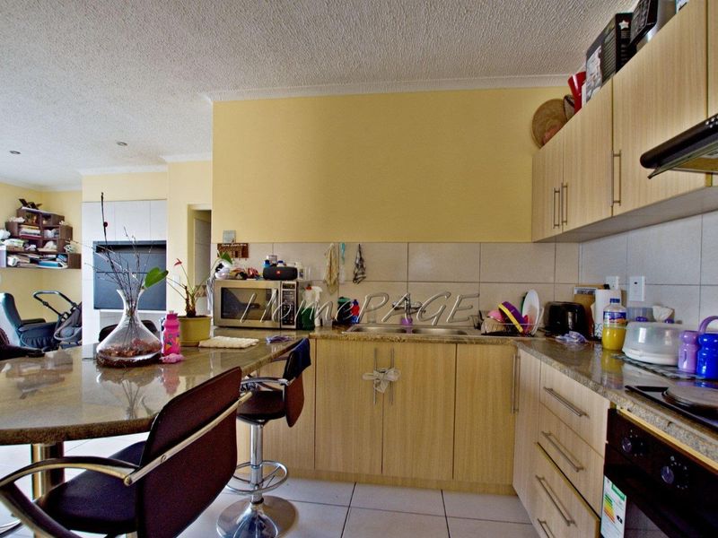 Central, Walvis Bay:  Townhouse in Villa Grande is for Sale - Photo 7