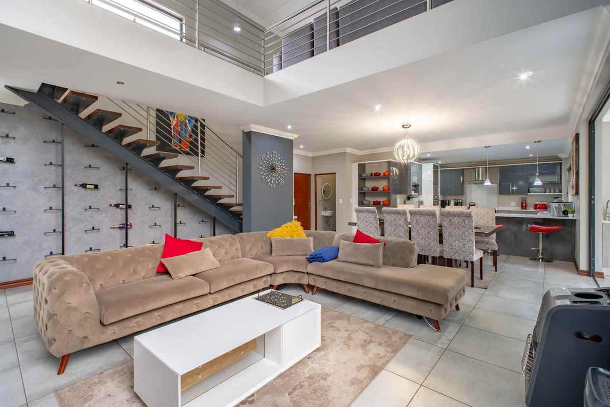 Family Home for Sale in Midstream Ridge Estate - Photo 2