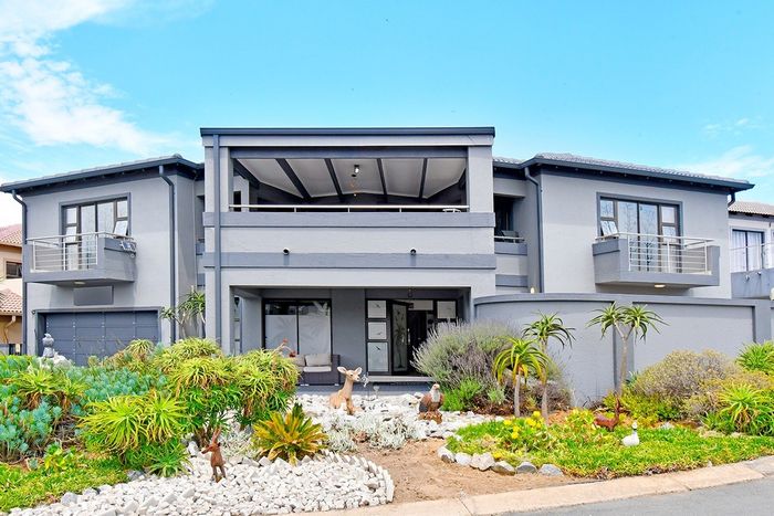 Property #2566885, House For Sale in Blue Valley Golf Estate
