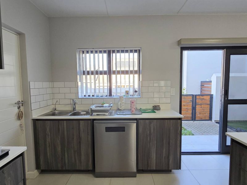 Ground Floor Apartment in Hartland Villas - Photo 8