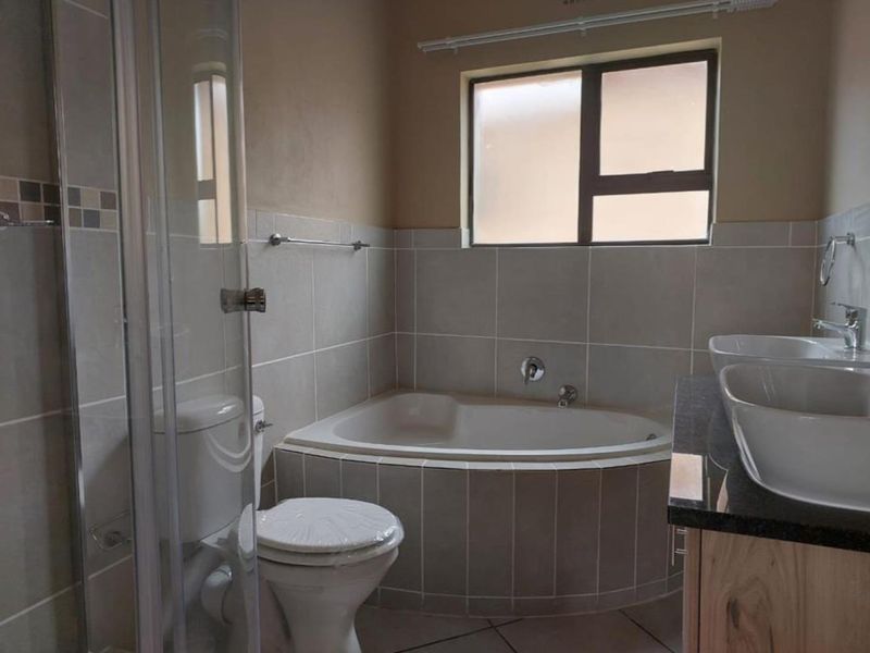2Bed 2 Bath Townhouse Riversdale Meyerton - Photo 10