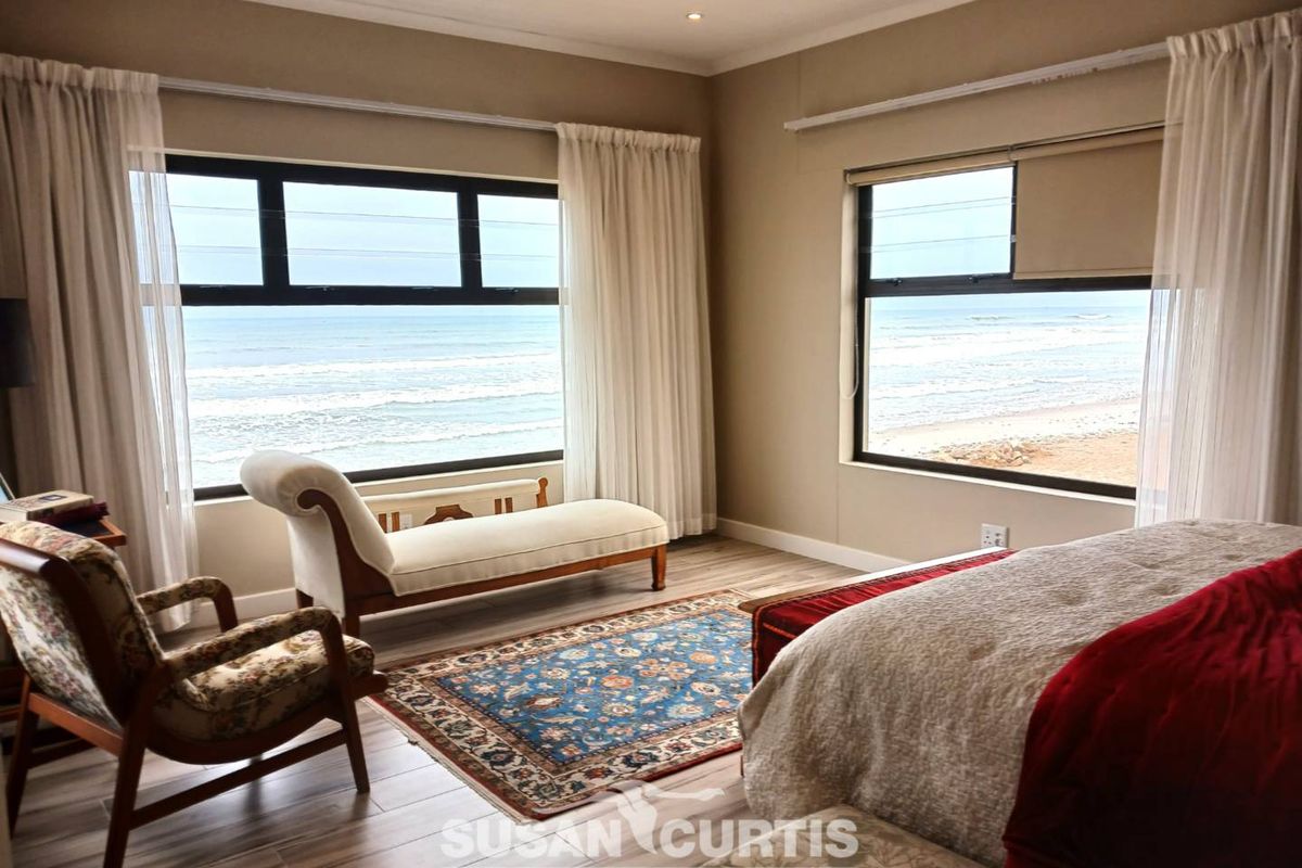 Seafront Property - Photo 5