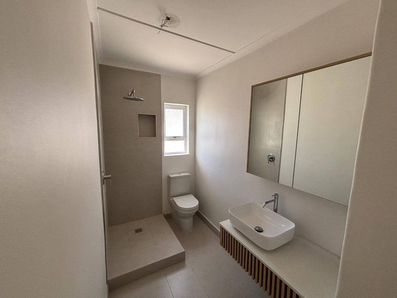 3 Bedroom Townhouse TO LET in Ludwigsdorf - Photo 4