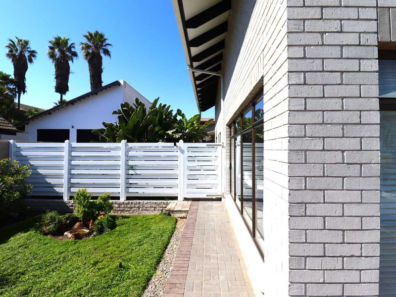 Sea-View House for Sale, Swakopmund - Photo 5