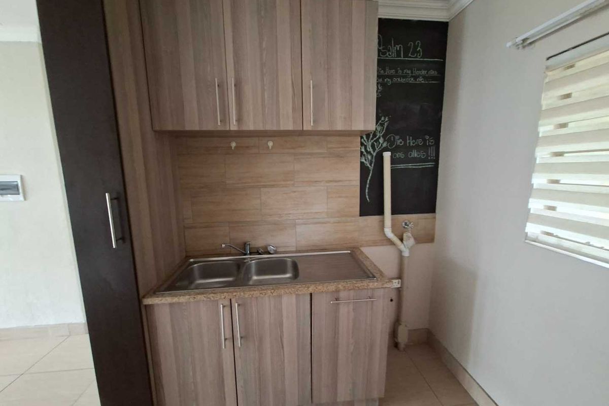 2 Bedroom Apartment For Sale - Photo 3