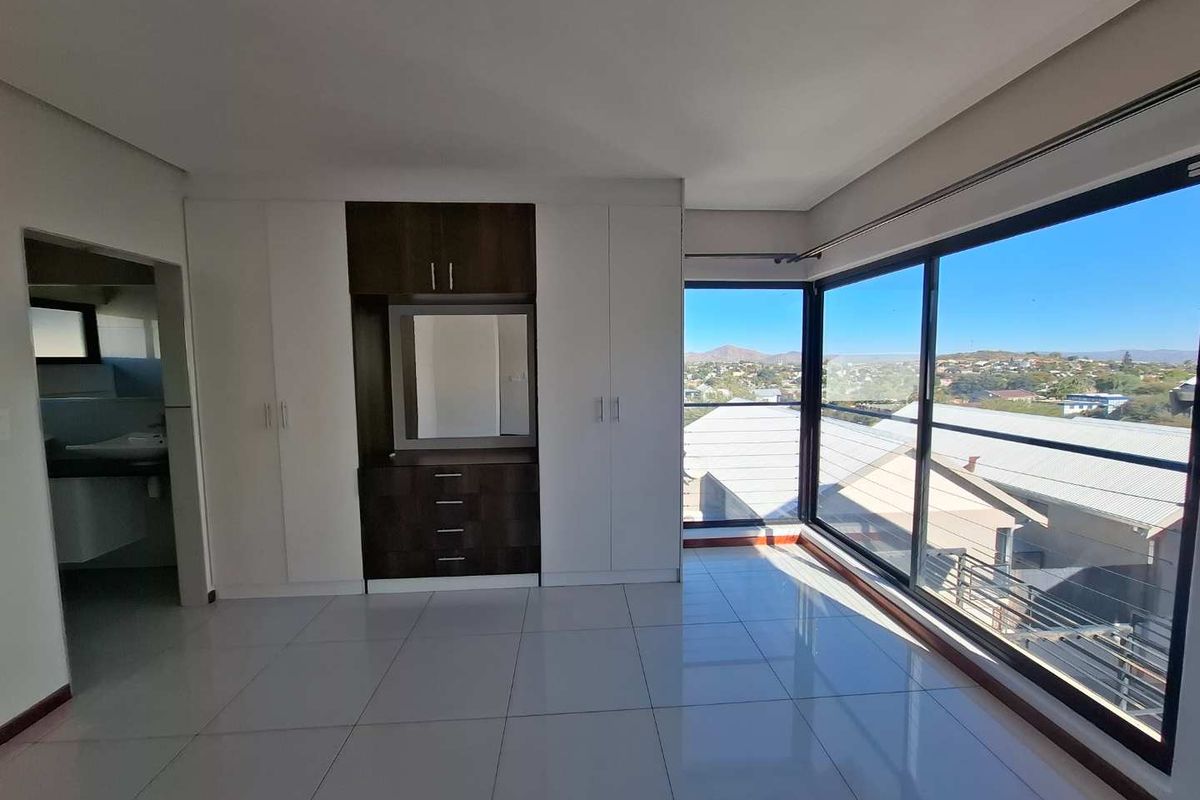 Luxury townhouse in Auasblick - Photo 4