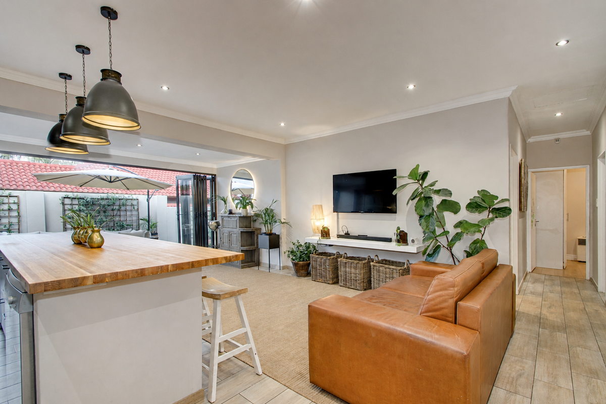 3-bedroom home with a study (or 4th bedroom) - Photo 3