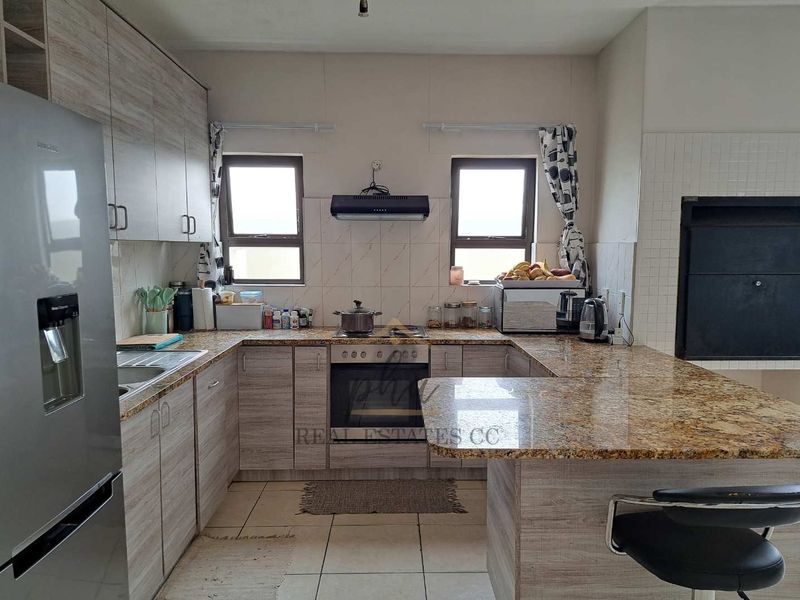 Duplex 3 Bedr Townhouse for sale in Walvis Bay - Photo 5