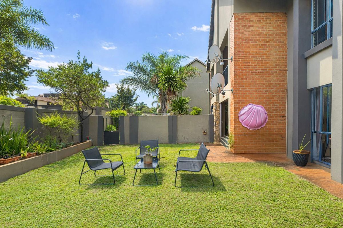 Lock-Up and Go in Prime Symphony Park Complex - Photo 2