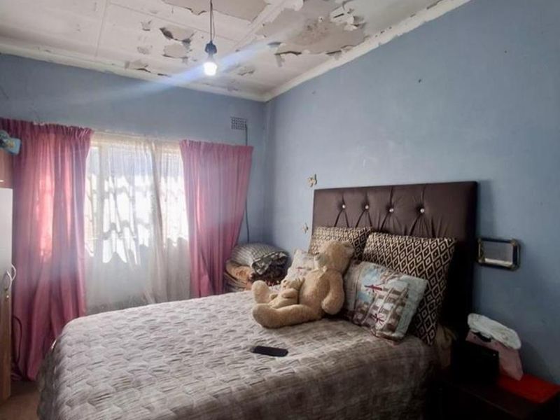 2 Bedroom With a Pool For Sale Vanderbijlpark CW2 - Photo 5