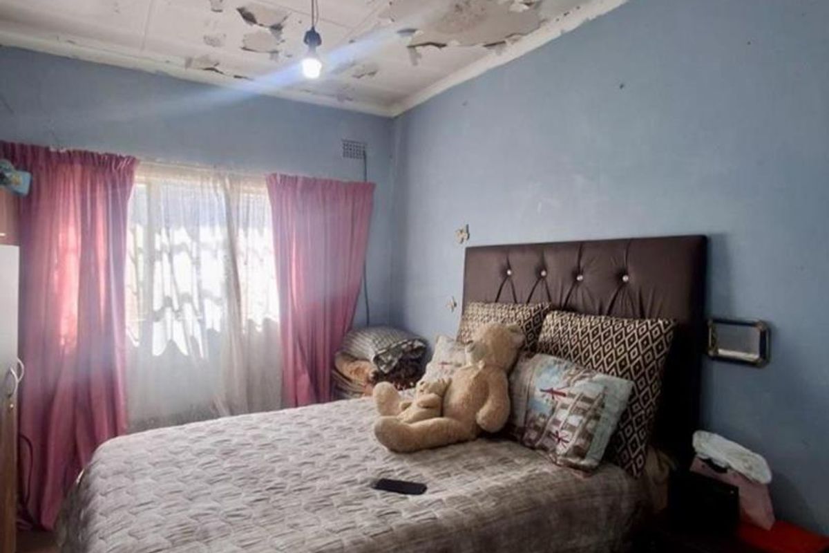 2 Bedroom With a Pool For Sale Vanderbijlpark CW2 - Photo 5