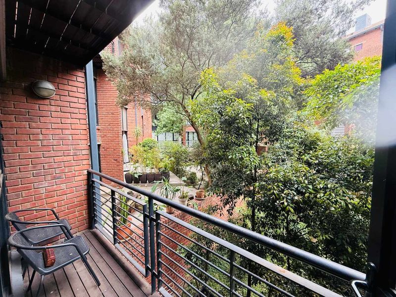 Modern 2-Bedroom Apartment in Atholl - Photo 9