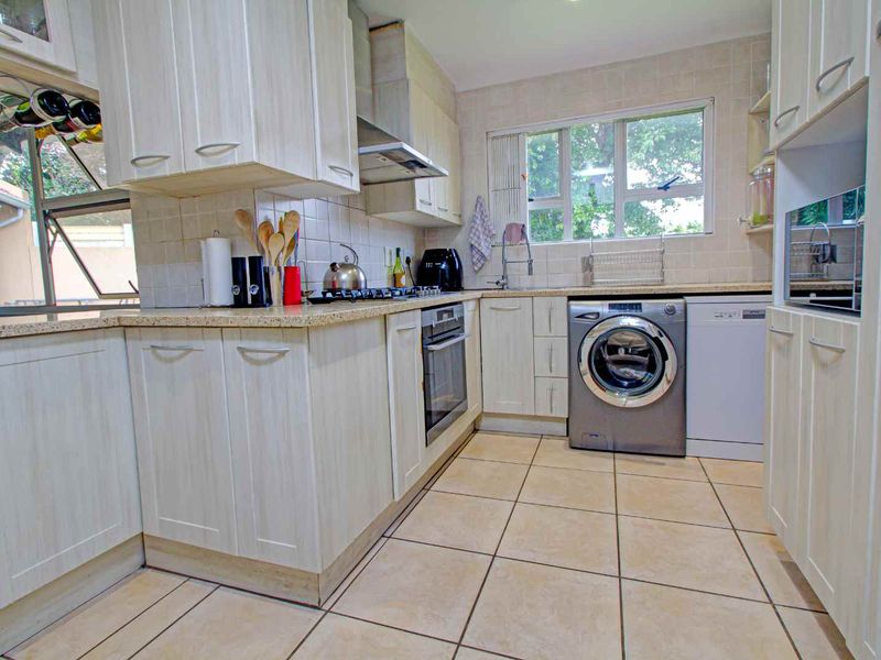 Spacious Family Living: Your Perfect Home is Here - Photo 8