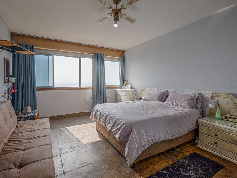 Sea views and space - Photo 5