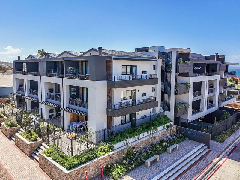 Stylish 2-Bed Apartment with Ocean Views in Mossel Cove - Price Includes VAT - No Transfer Duty - Photo 2