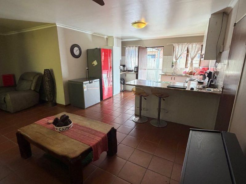 3 Bedroom House For Sale In Soneike, Kuils River - Photo 8