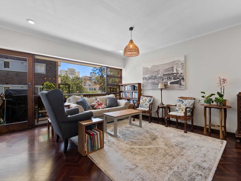 Sleek 3-Bedroom Apartment on Marais Road, Sea Point - Photo 5
