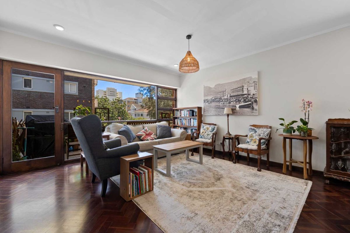 Sleek 3-Bedroom Apartment on Marais Road, Sea Point - Photo 5