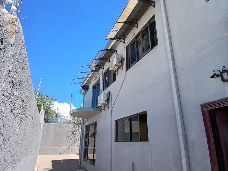 5 Bedroom Auasblick Mansion for Sale - Photo 10